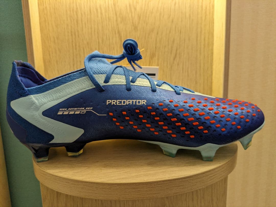 新品　プレデターアキュラシー.1 26.5 fg　ローカット