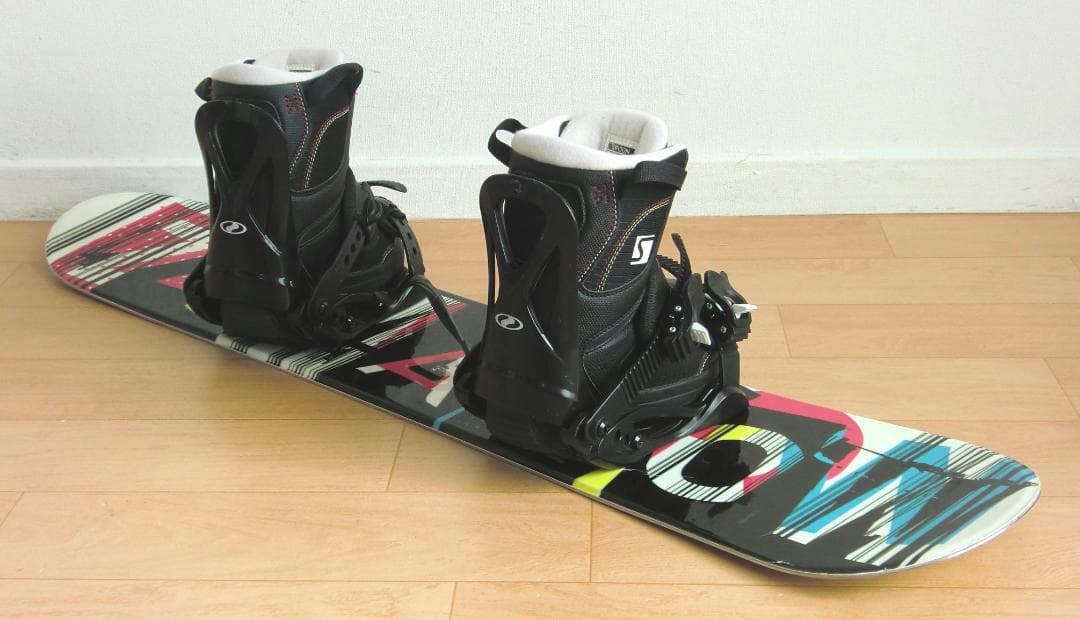 ■■1月限定■送料無料■ZUMA■子供用スノボセット■100/20■WAX済■■