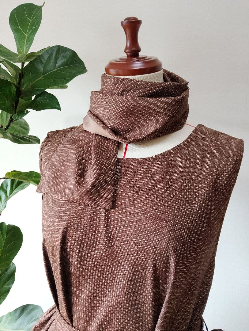 着物リメイク✤大島紬フレアーワンピース✤レンガ色正絹ストールリボン2本付き