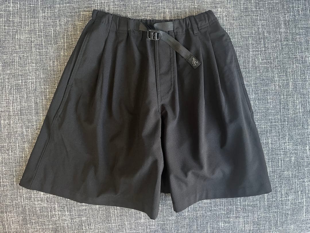 Gramicci（グラミチ）bshop別注2タックショーツ WOMEN ブラック