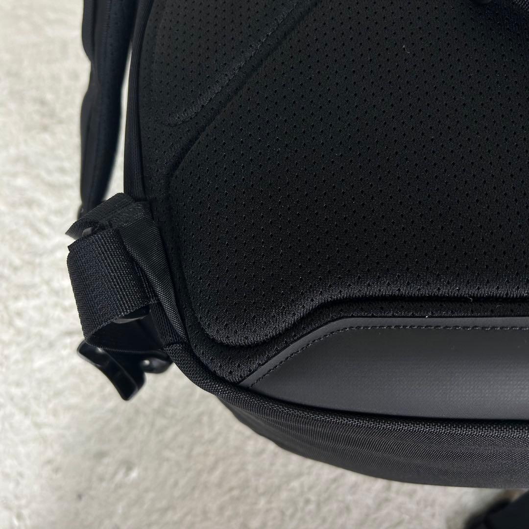 希少 美品 アークテリクス mantis 32 Black 廃盤