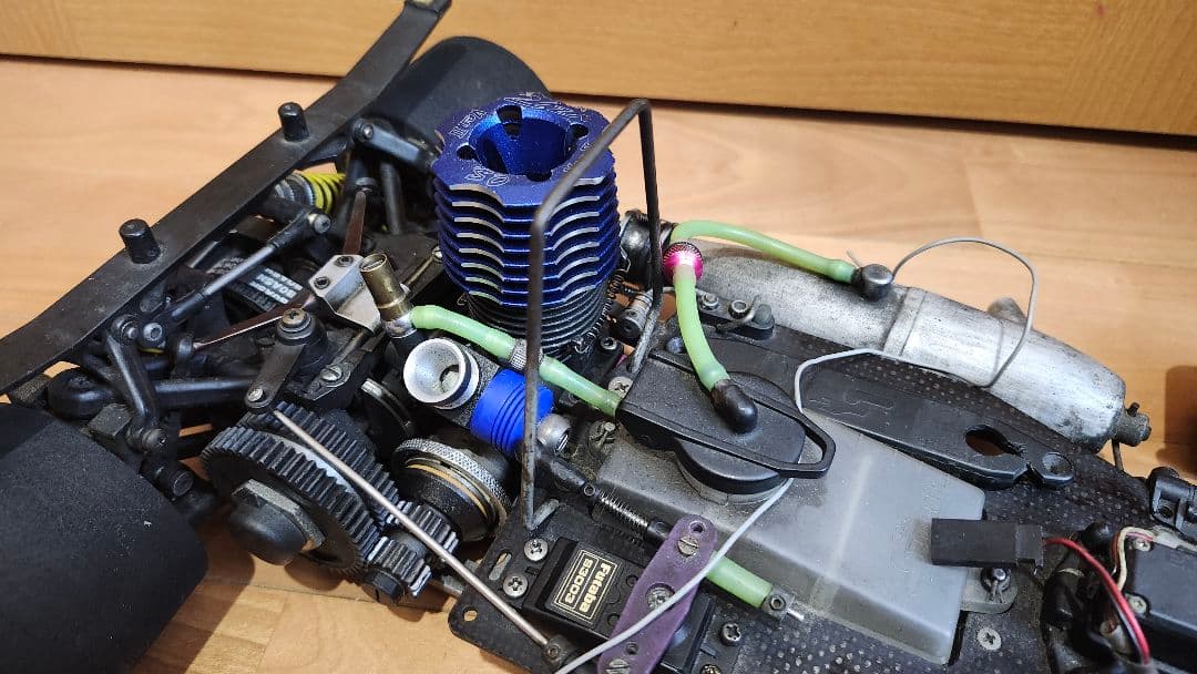 サーパント ベクター エンジンラジコンカー ハチイチ 中古 プロポ メカ付き