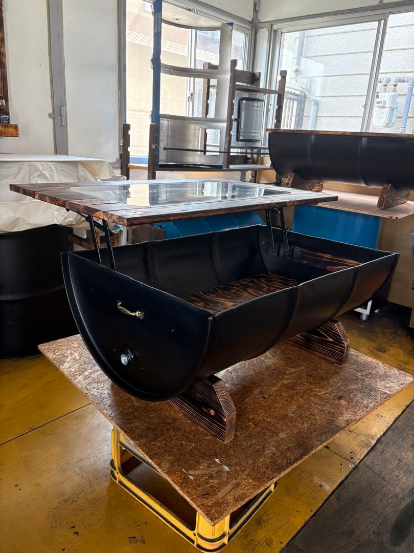 【特価】通常より5,000円引きドラム缶ガラステーブル　給油口（小タイプ）