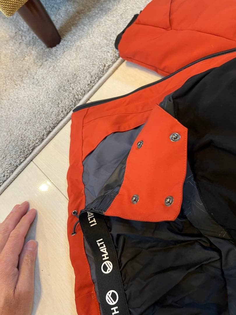 セール‼️HALTIのメンズスキーアウトドアウェア　USのMサイズ