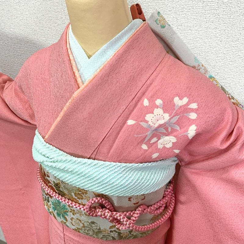 【売切値下げ】411z38〇振袖 金駒刺繍 地紋 ピンク〇美品 成人式 十三参り