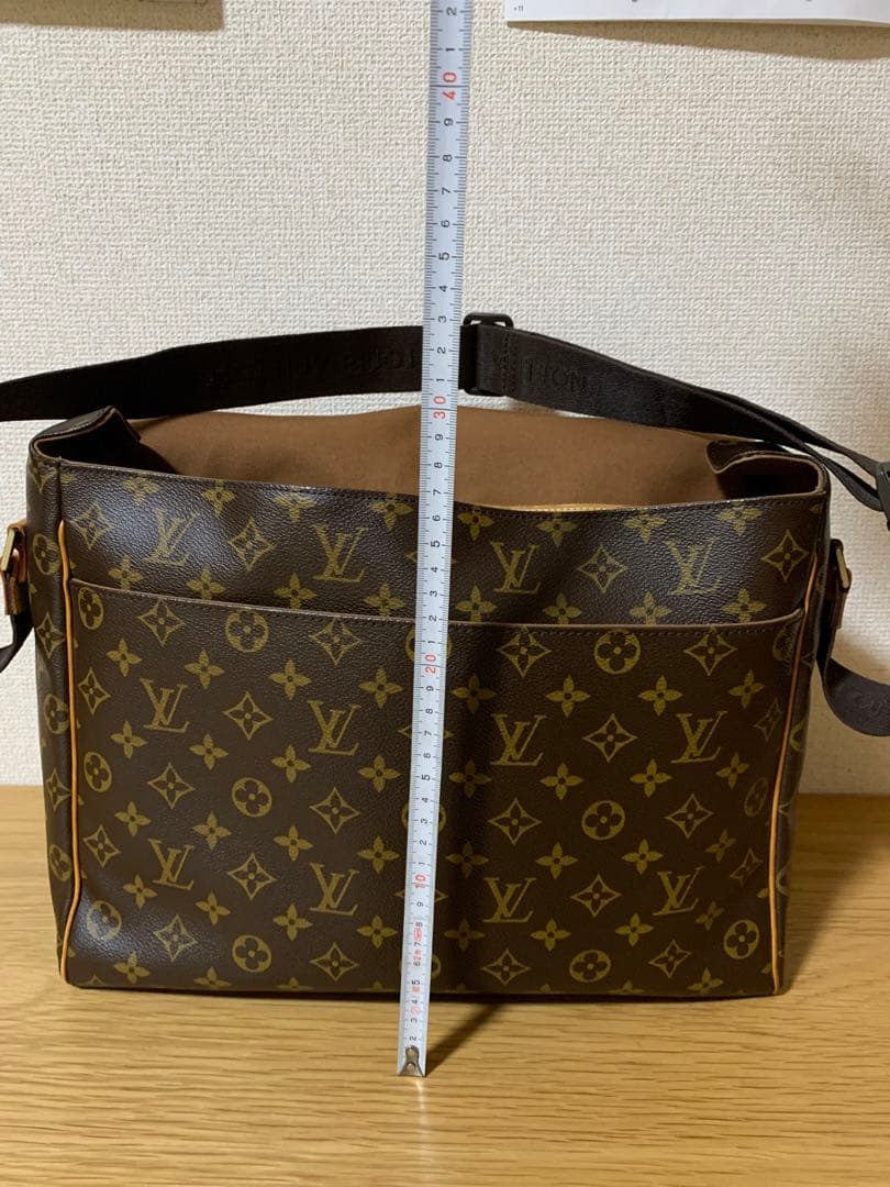 ルイ・ヴィトン　モノグラム　アベス　M45257 ショルダーバッグ