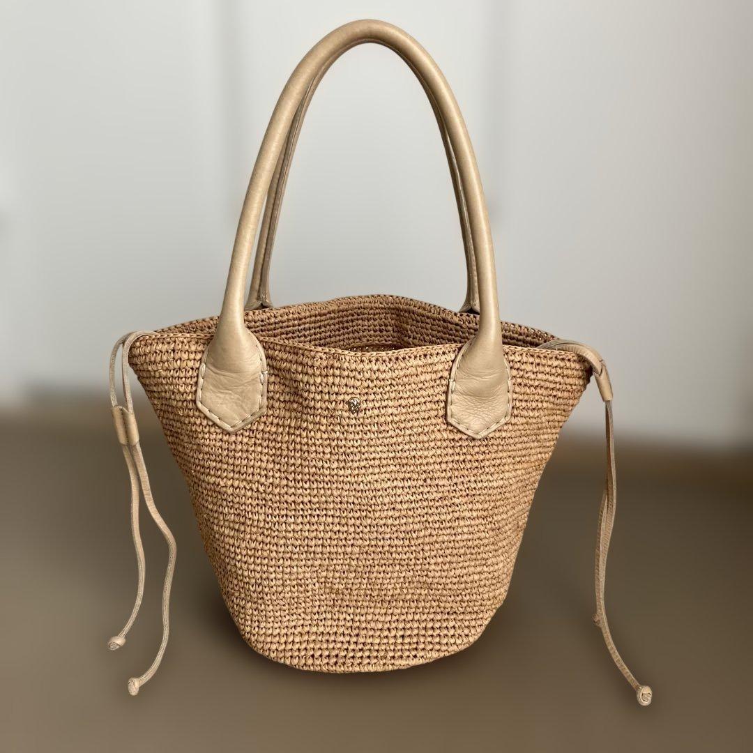 ヘレンカミンスキー　バック