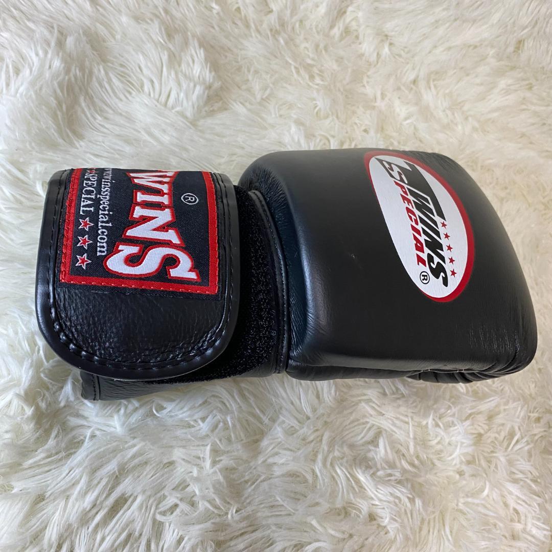 【美品】TWINS SPECIAL ボクシンググローブ 8oz