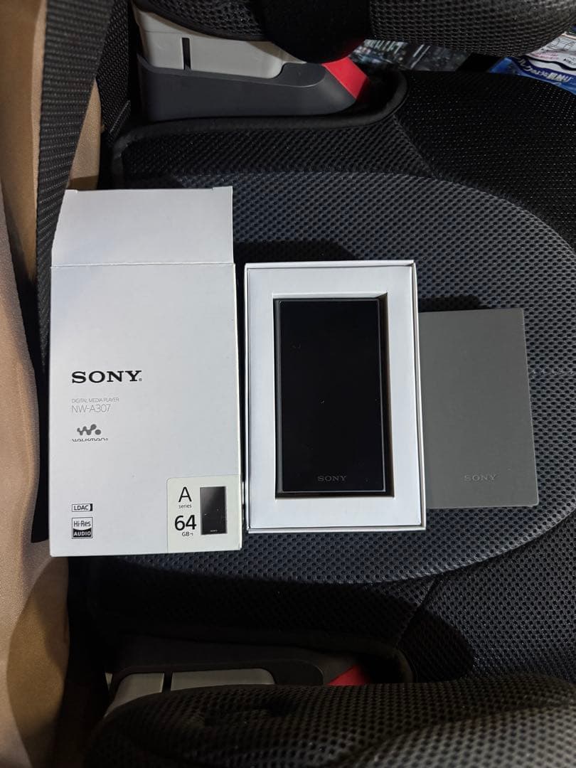 ほぼ新品　ウォークマン SONY NW-A307 64GB グレー
