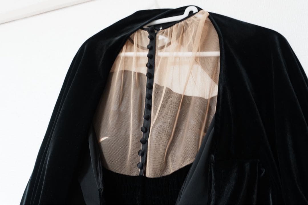 AMERI 2WAY CURVE VELOURS DRESS ブラック　M 冬服