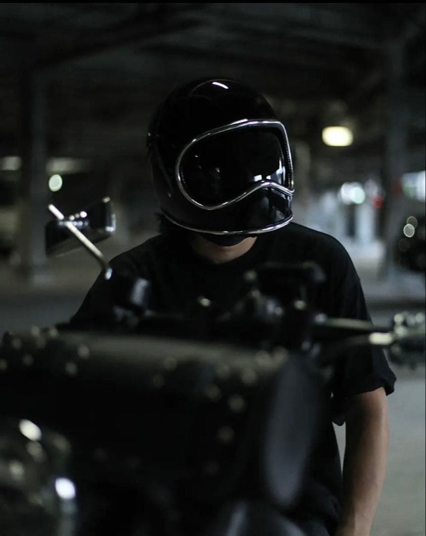 新品！スペースヘルメットLサイズ　ブラック　ゴーグル、ケース付きnobudz風