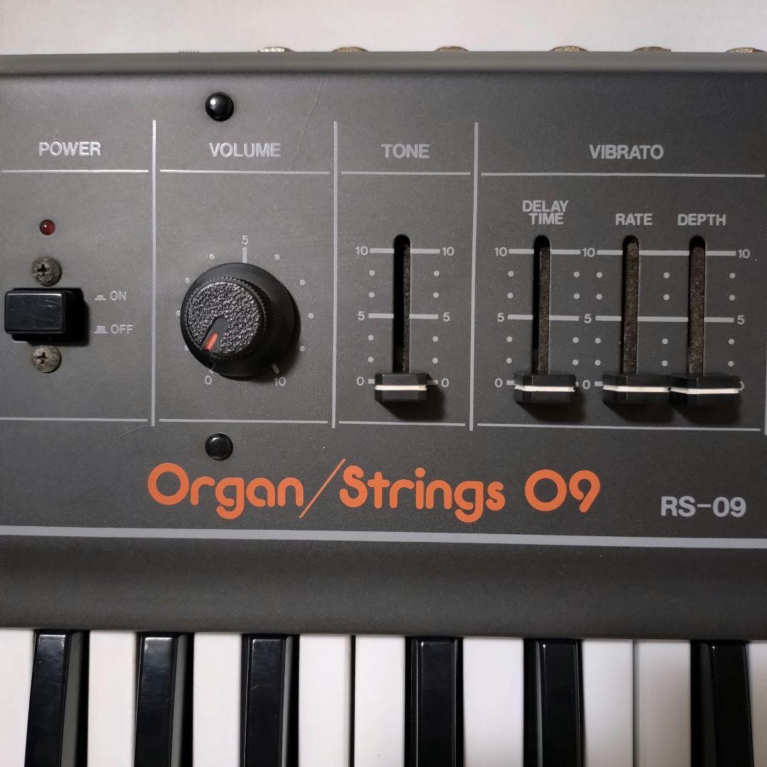 Roland　RS-09　オルガン・ストリングス　シンセサイザー　キーボード