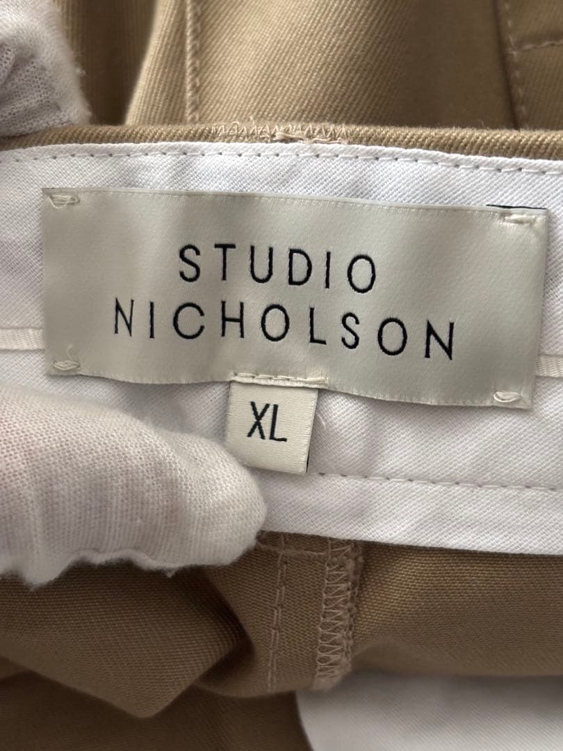 スタジオニコルソン　ソルテ　プリーツワイドパンツ　チノパンツ