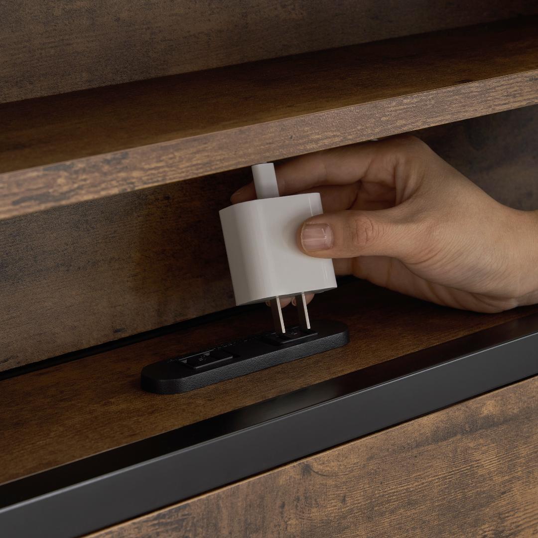 春分セール！高級【SD・セミダブル】ベッドフレーム・コンセント付きBROWN