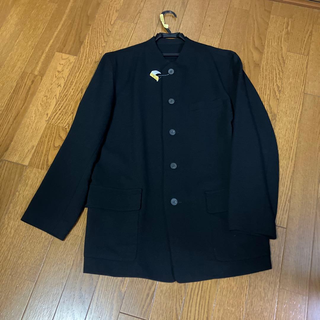 イッセイミヤケブラックジャケット ボタン付き