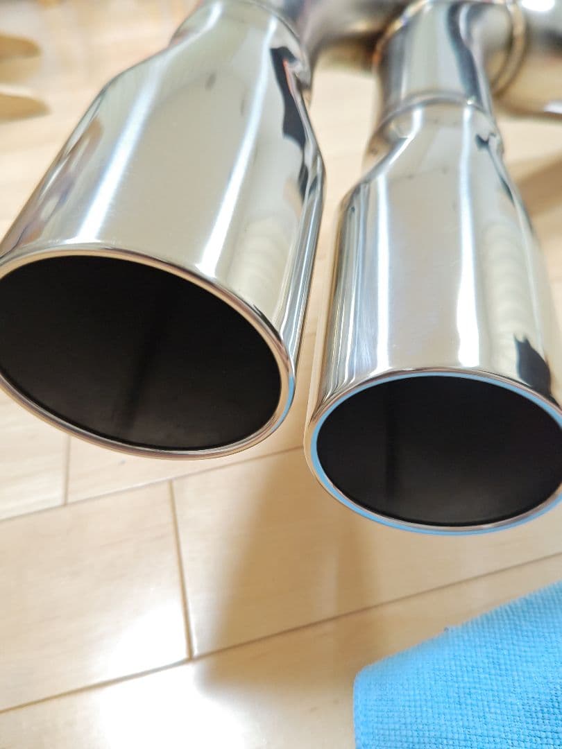 日産　E52　エルグランド　ニスモ　マフラー　QR25