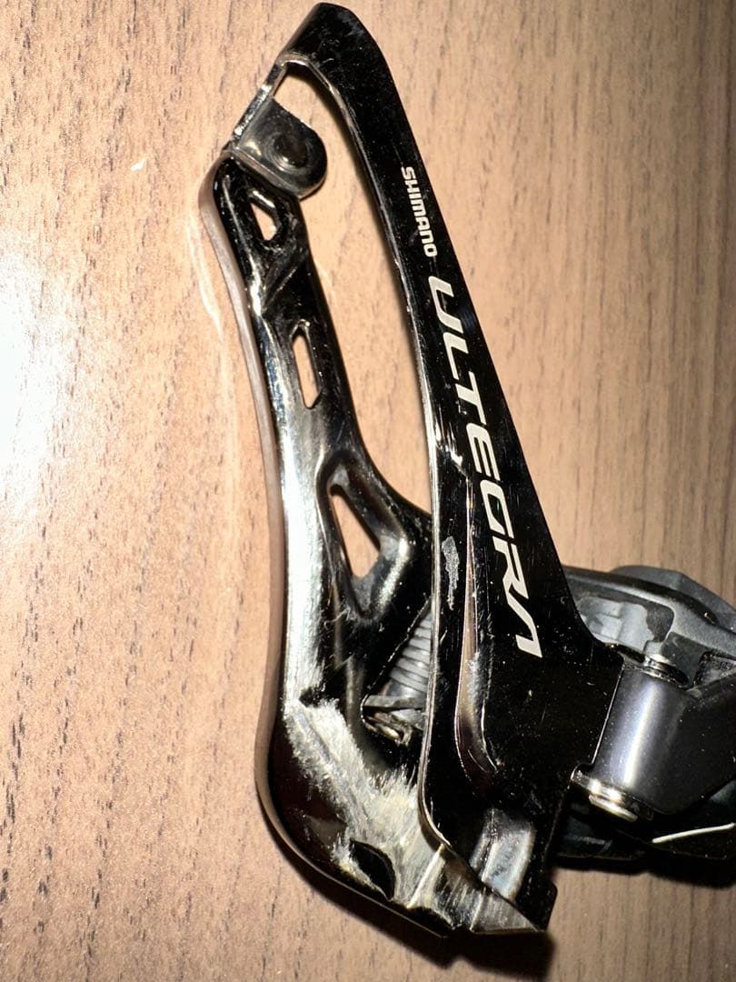 Shimano Ultegra フロントディレイラ 12速 Di2