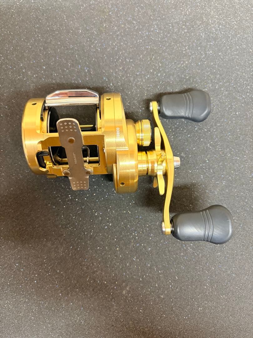 専用　SHIMANO CALCUTTA CONQUEST 400