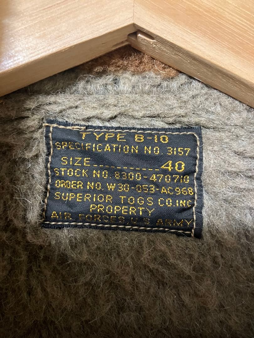 BUZZ RICKSON’S フライトジャケットB-10 赤リブ　サイズ40