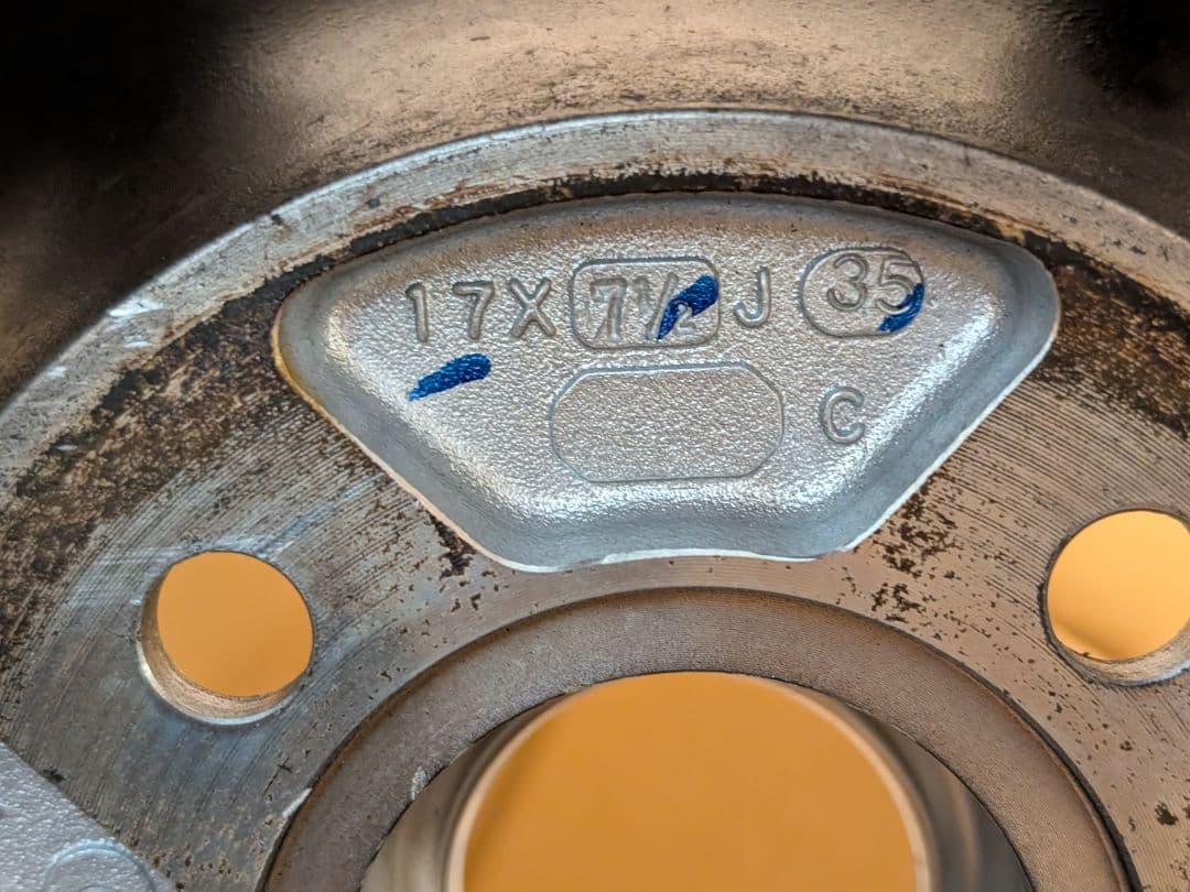 【〜9/19特典付】極美品ADVAN TC-4 17インチ4穴PCD98アバルト