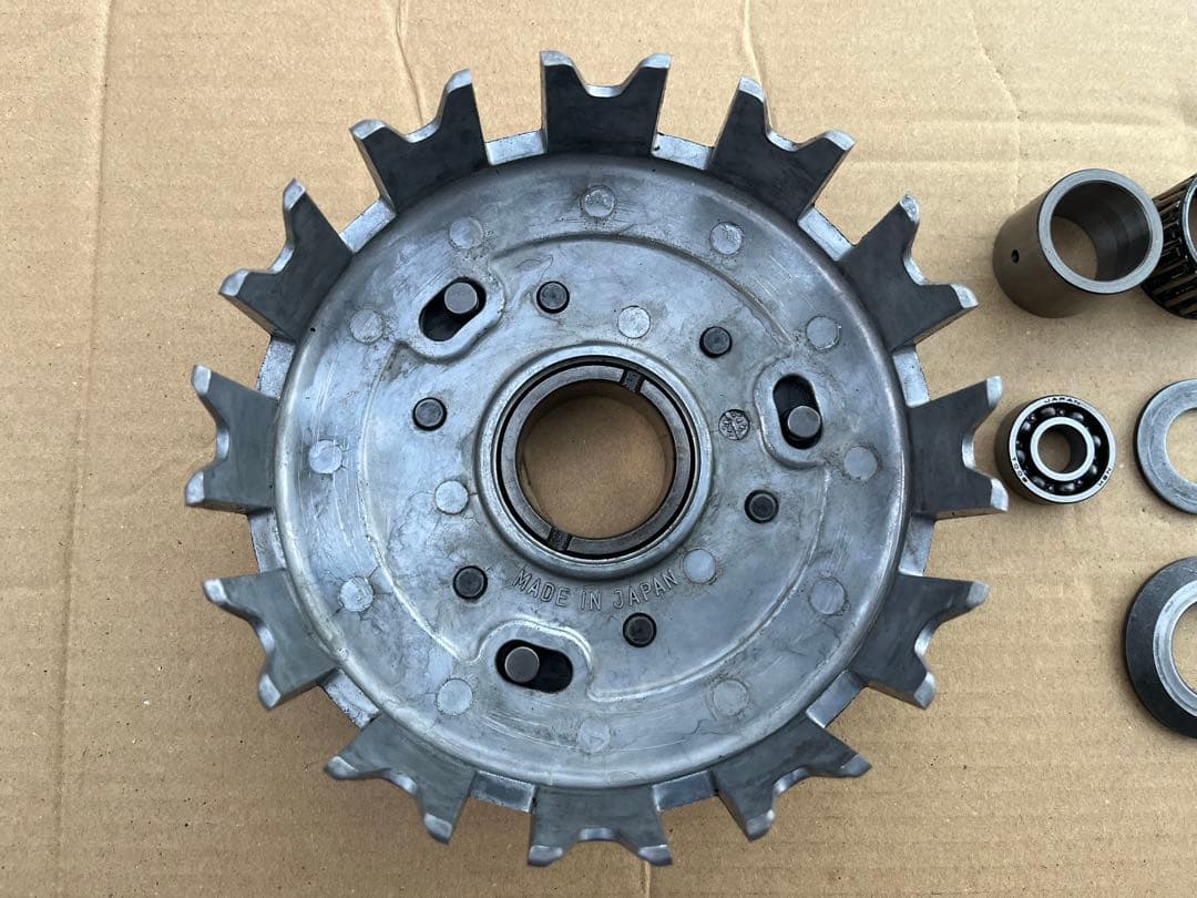 ゼファー400 クラッチハウジング　純正　カワサキ