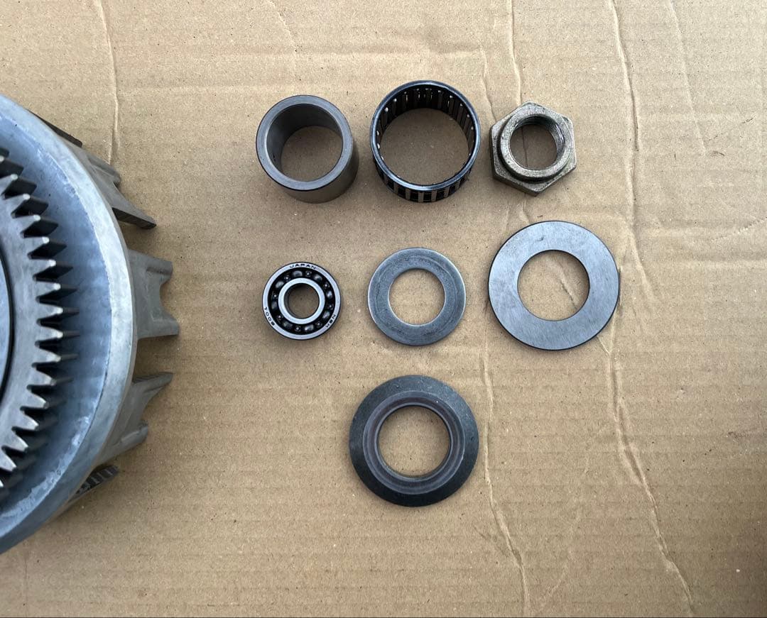 ゼファー400 クラッチハウジング　純正　カワサキ