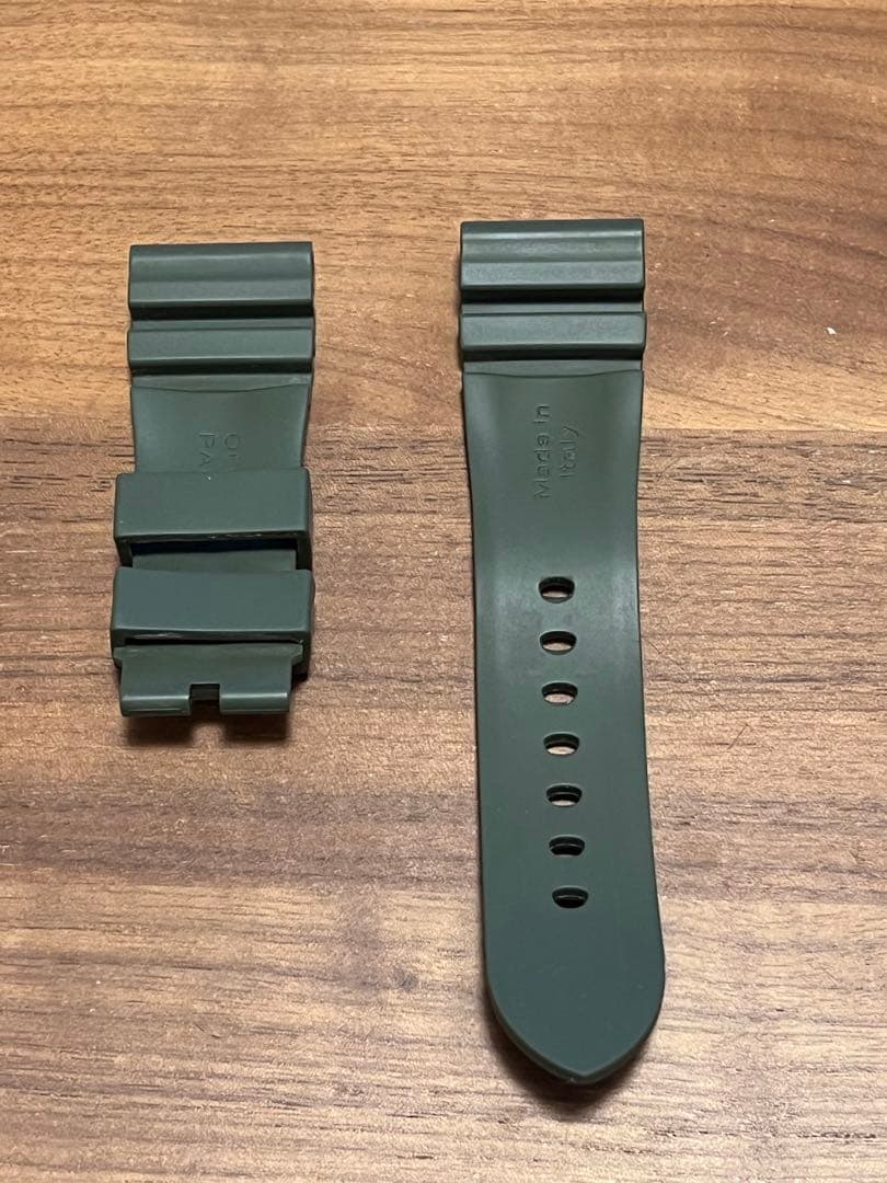パネライ純正オリーブグリーン ラバーベルト MSサイズ