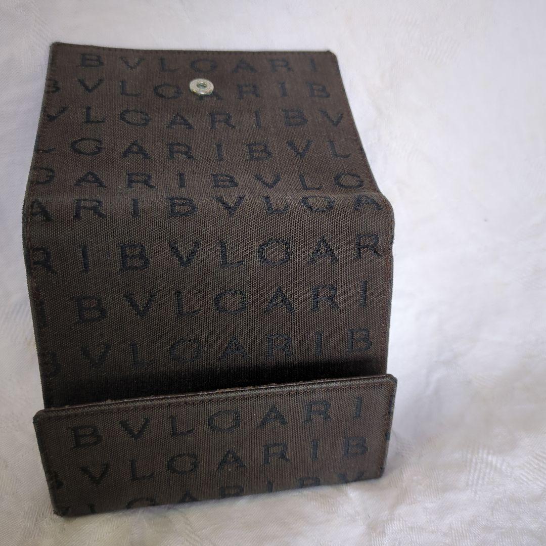 ブルガリ、ロゴマニア二つ折財布 未使用新品