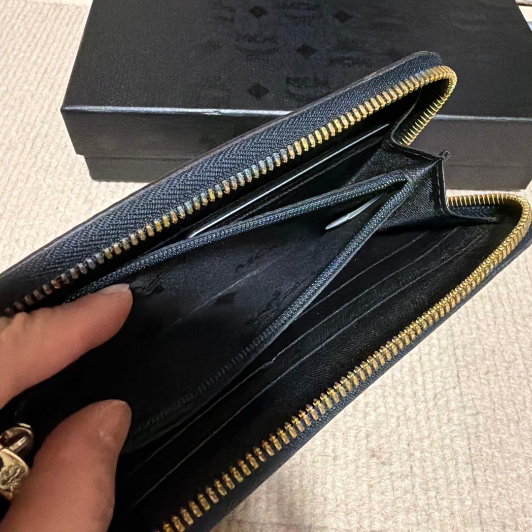 MCM エンボス加工 長財布 グレー系　美品