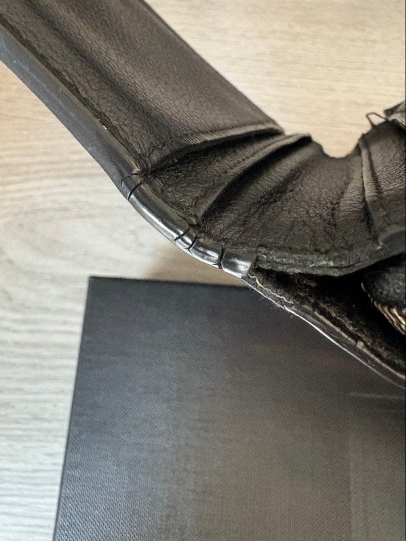 SAINT LAURENT ブラック 二つ折り財布