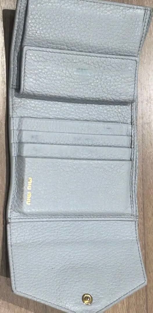 美品正規品 miumiu ヴィッテロダイノレザー 折り財布
