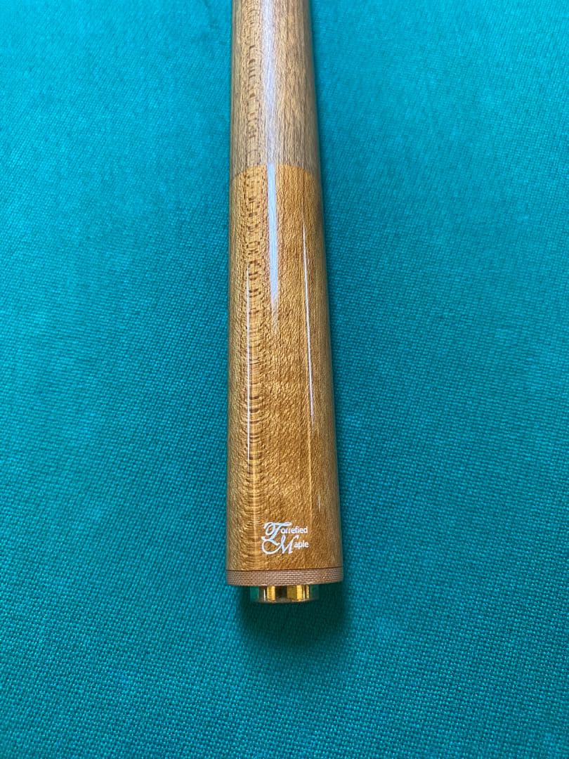 Predator 1st Edition ビリヤードキュー