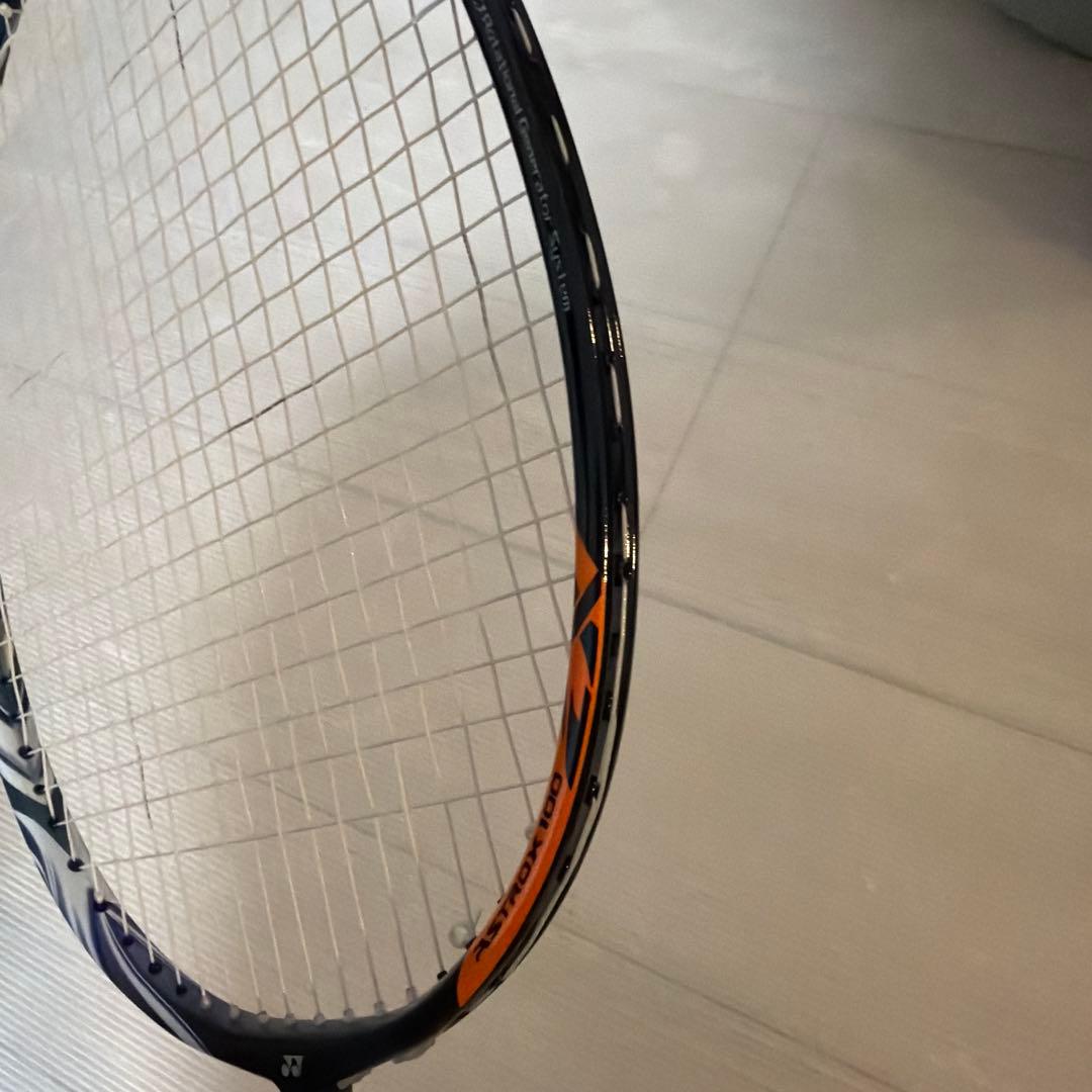 は*ま様 バドミントンラケット ストリング入り