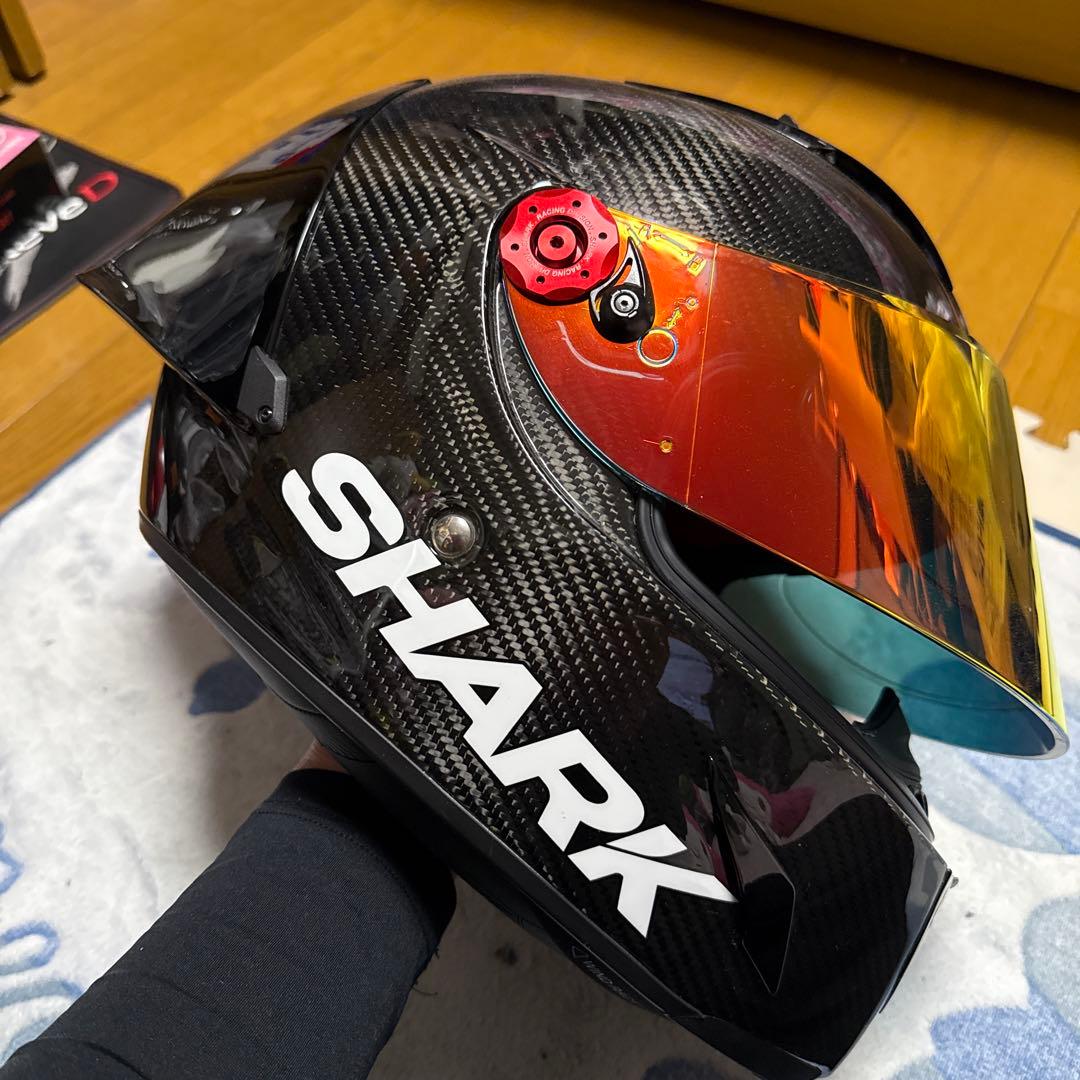 shark カーボンヘルメット