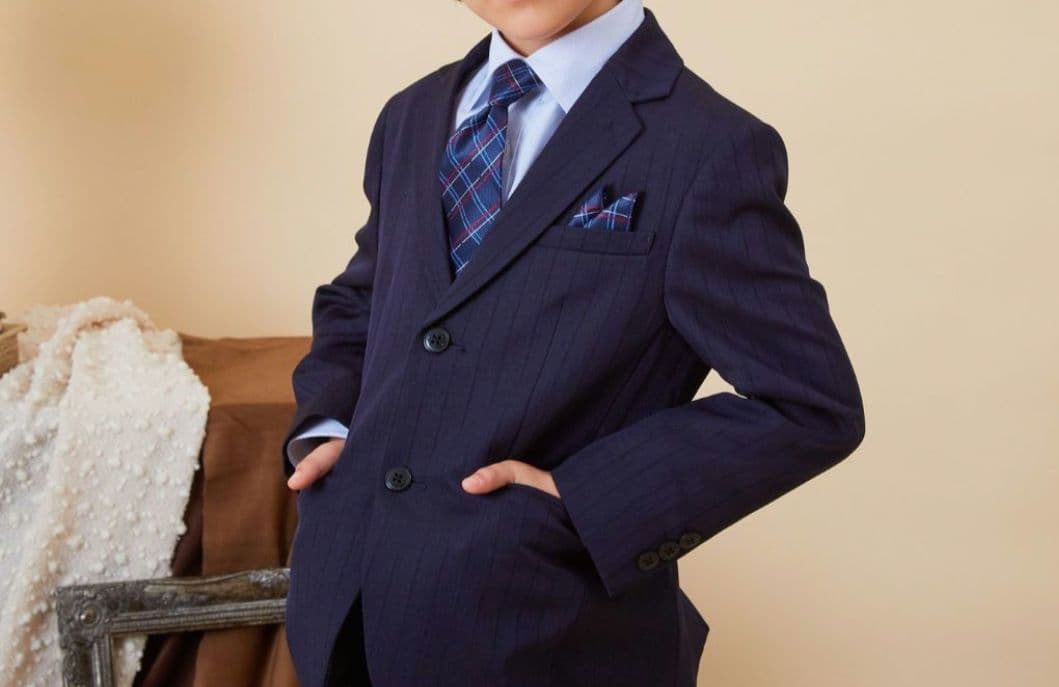 Chopin　スーツ　紺色　120　新品