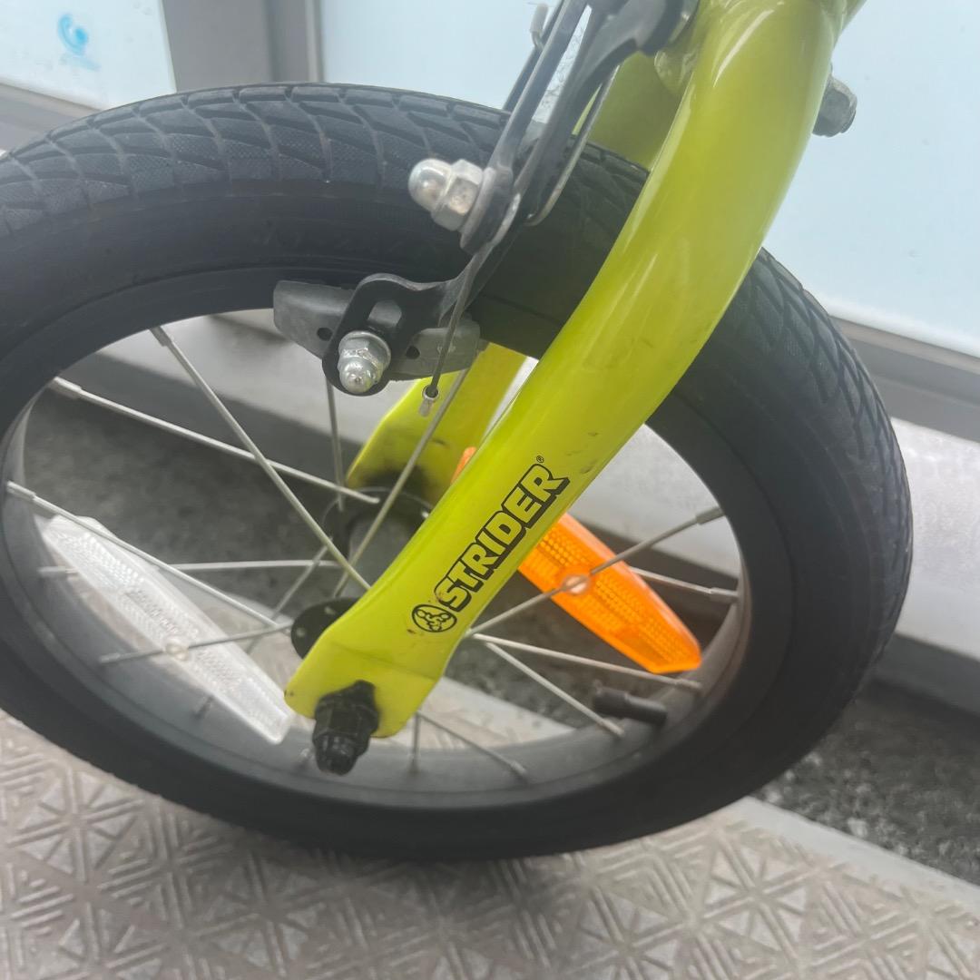 空気入れ・取説付⭐︎ペダルあり＆なし両方部品あり⭐︎ストライダー 14x