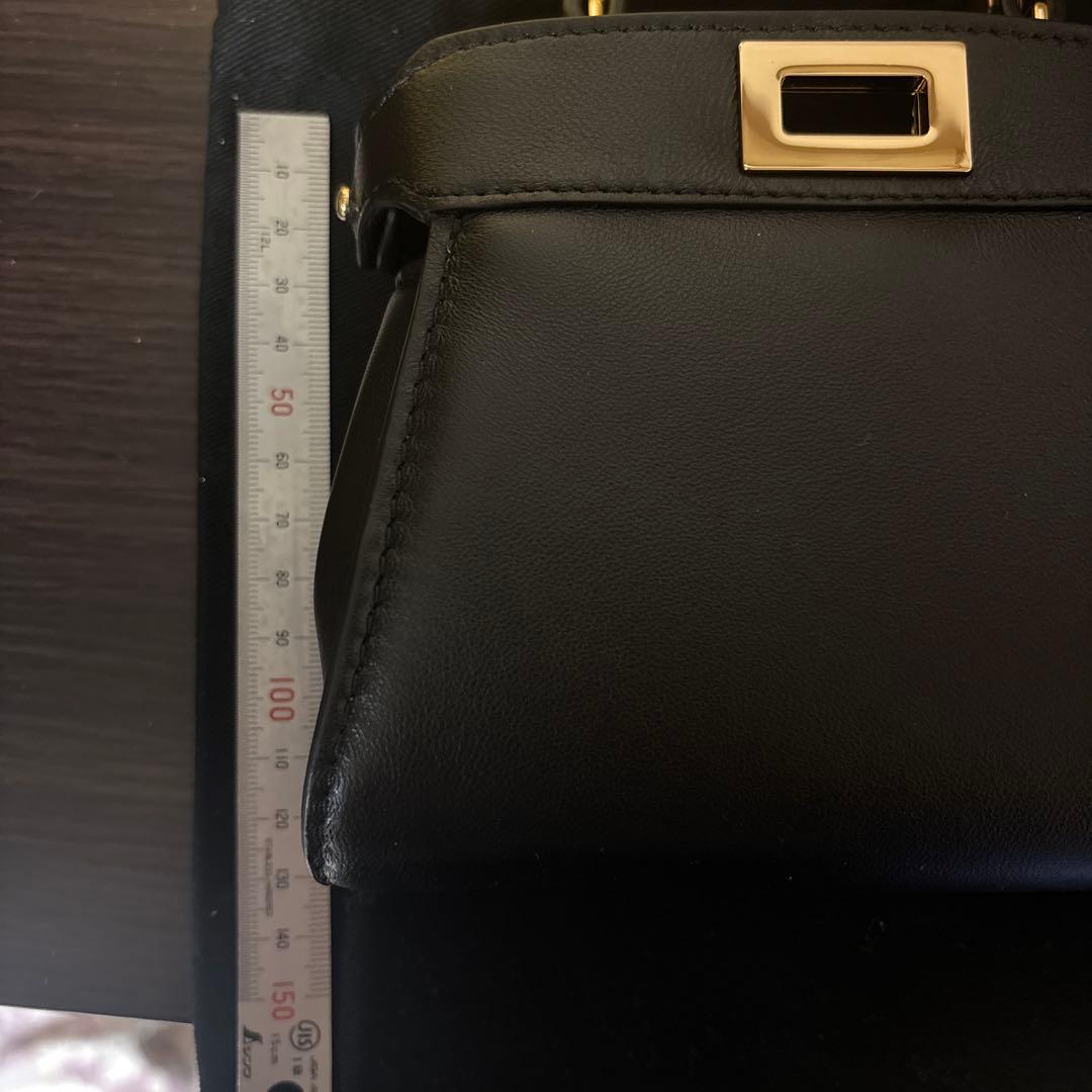 FENDIナノピーカブー