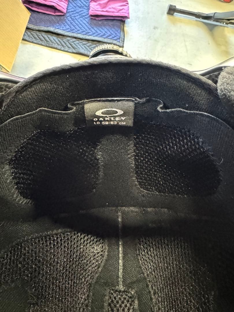 s*g様 OAKLEY MOD5 綺麗　　サイズL