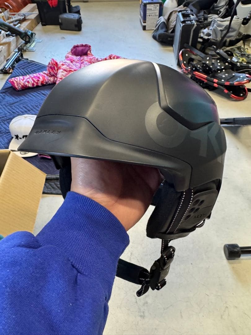 s*g様 OAKLEY MOD5 綺麗　　サイズL