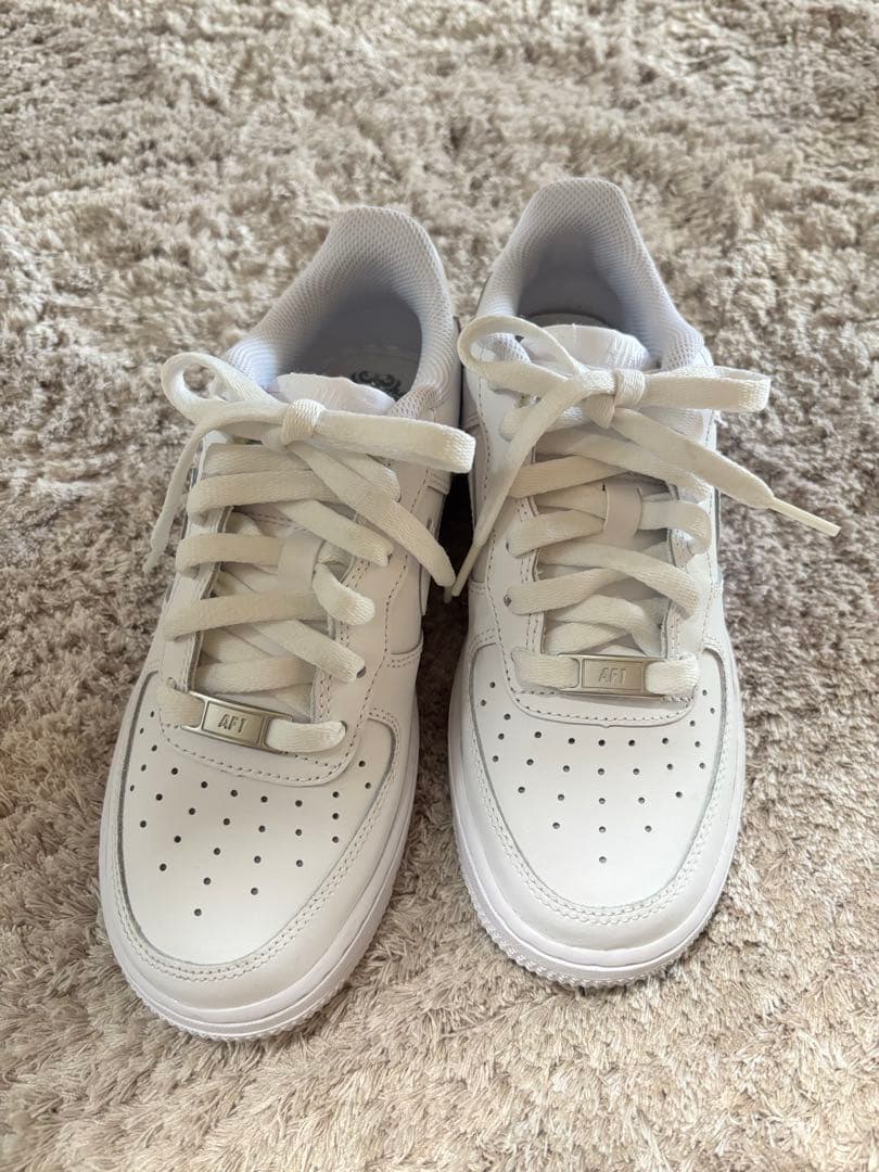【美品】Nike Air Force 1 ホワイトスニーカー23センチ