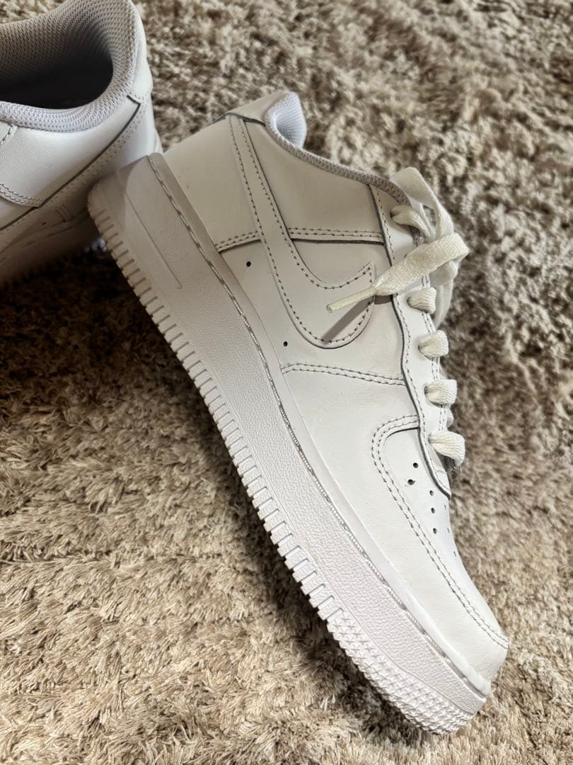 【美品】Nike Air Force 1 ホワイトスニーカー23センチ