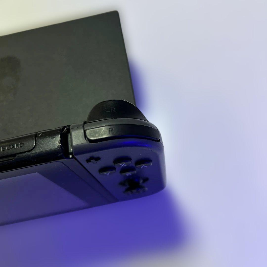 任天堂　Switch 本体