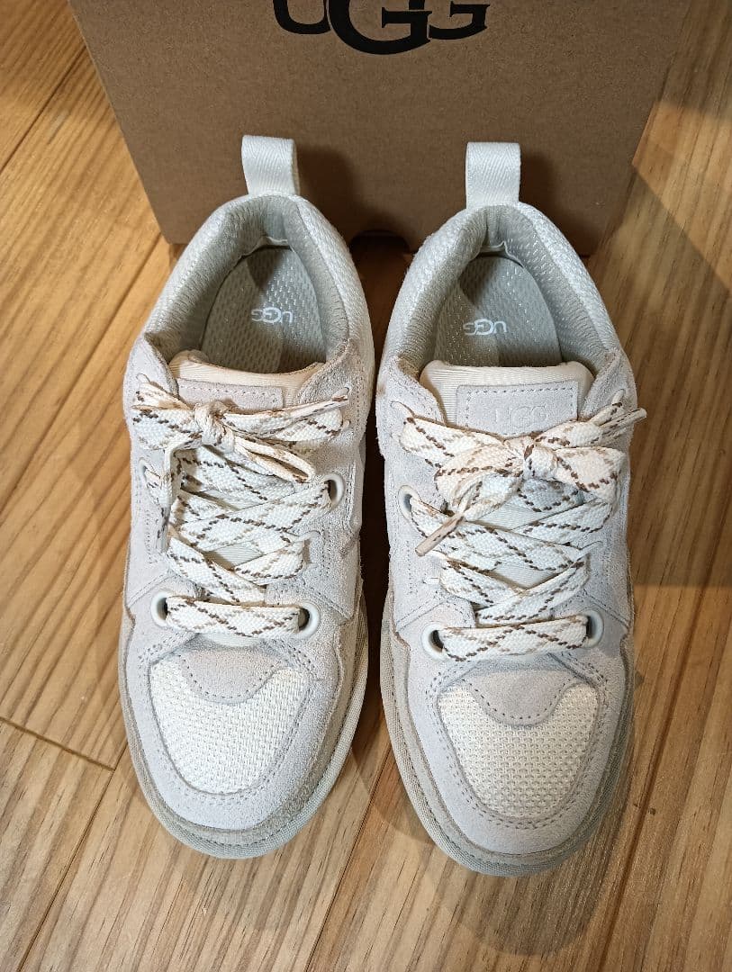 UGG Lo Lomel スニーカー