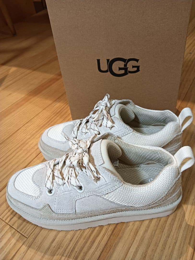 UGG Lo Lomel スニーカー