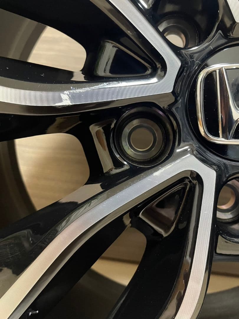 ホンダ ヴェゼル 純正18インチホイール