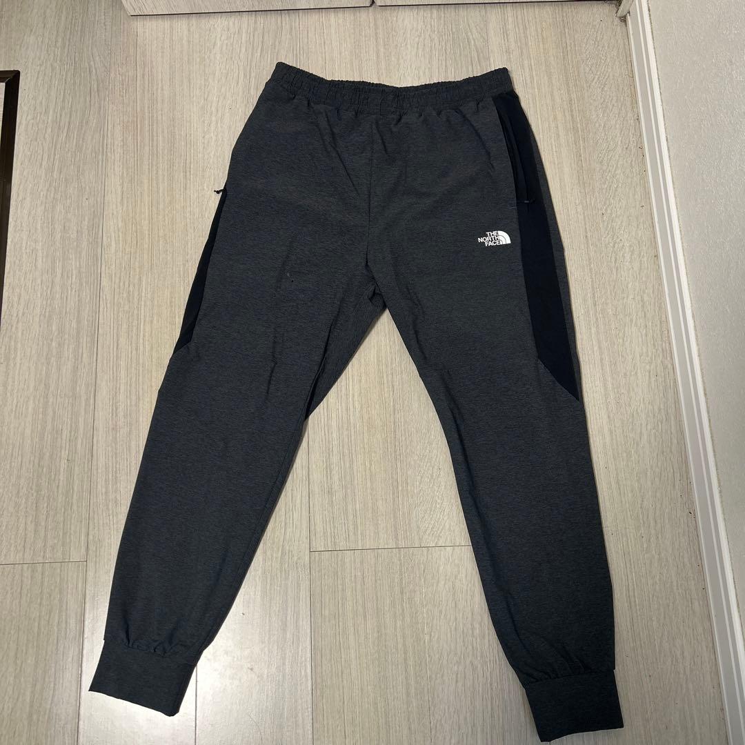 The North Face 長袖カットソーとパンツセット