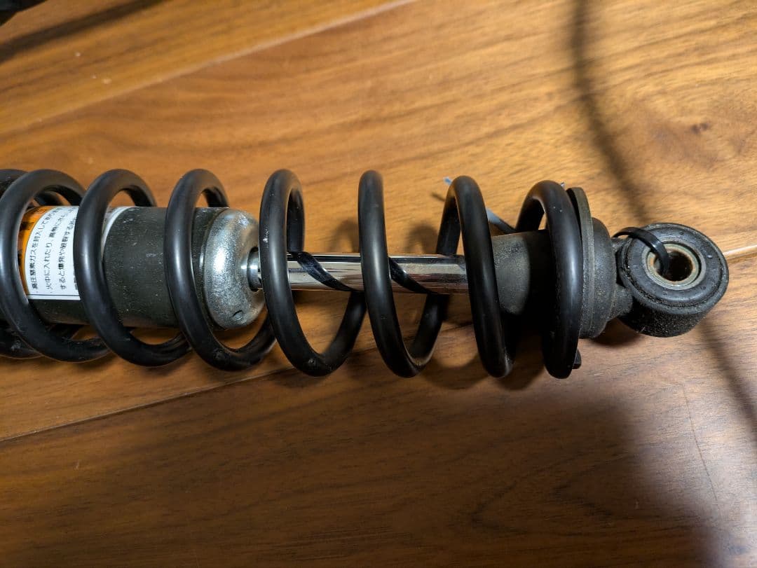 GS1200ss純正リアサスペンション