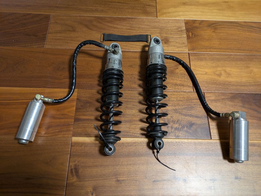 GS1200ss純正リアサスペンション