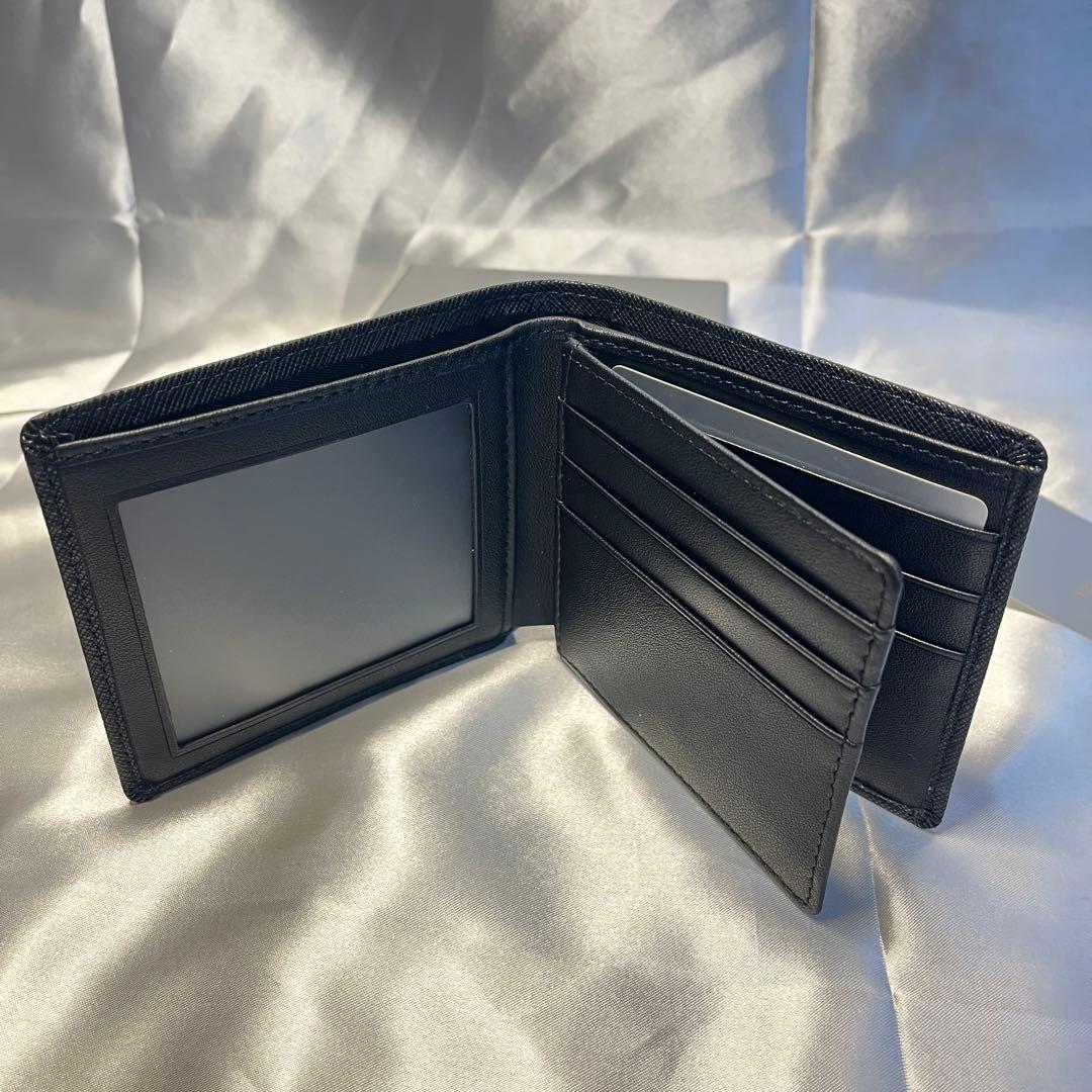 新品 Vivienne Westwood ブラック 二つ折り財布