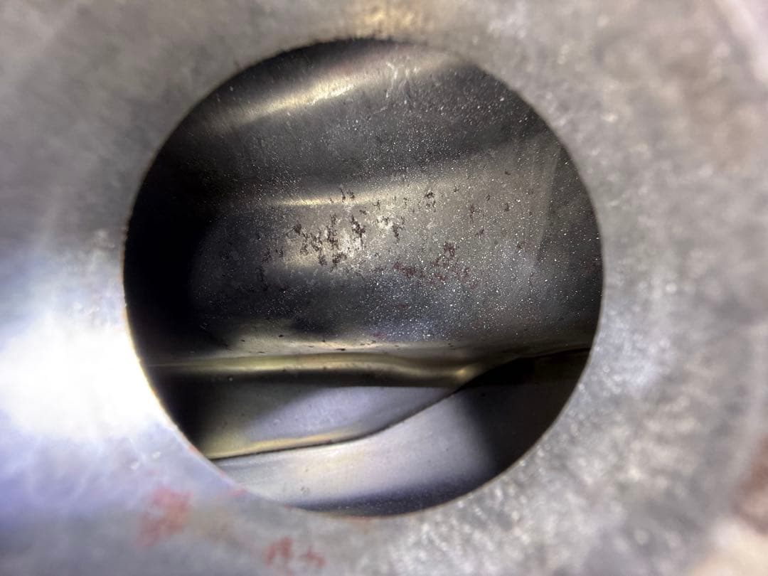 SR400 ガソリンタンク 2型外し